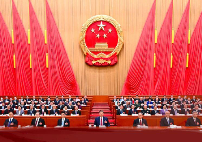 政府工作报告极简版来了！不到1000字